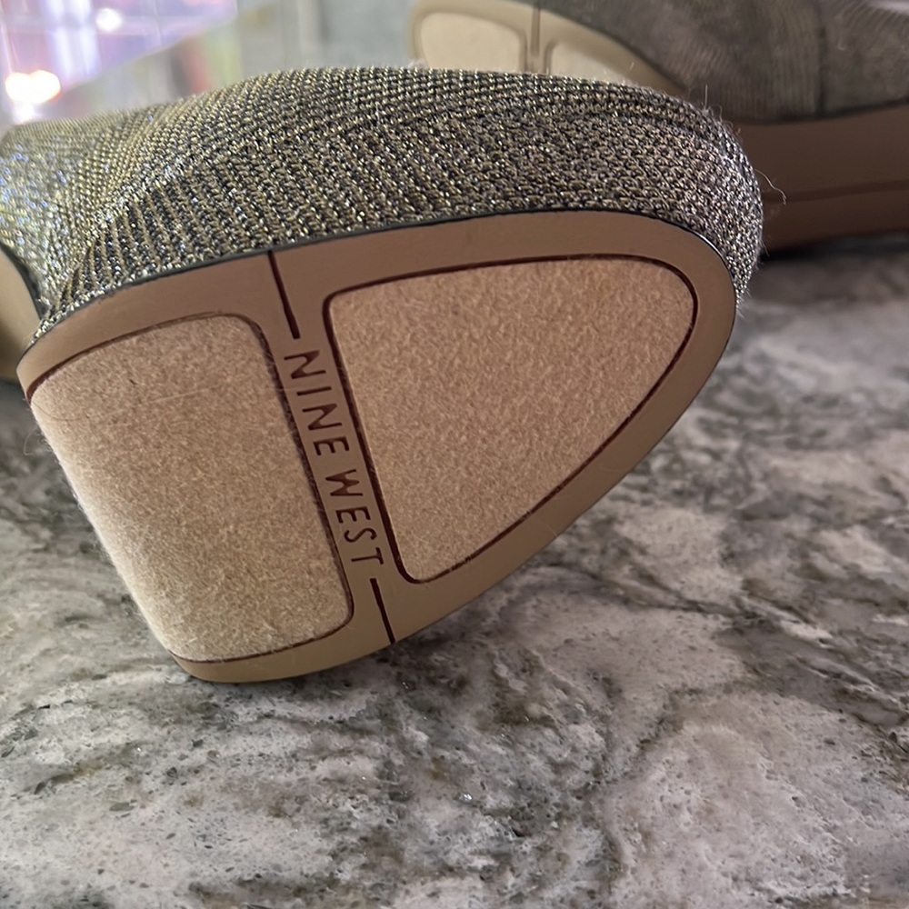 Nine West gold/silver 4in platform heels - Picture 9 of 9